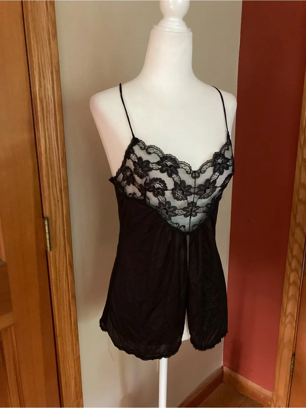 Vintage Kayser Black Lace Trim Satin Chemise - Women's Intimates Size Small - Picture 2 of 7